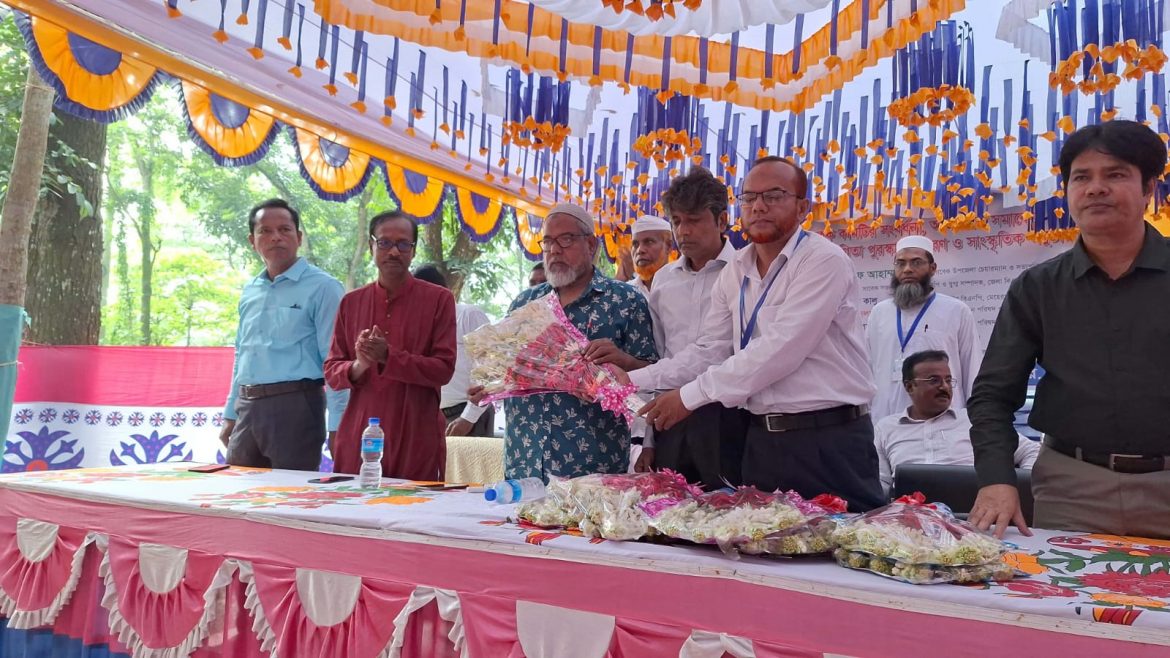 মেহেরপুর যাদুখালী স্কুল অ্যান্ড কলেজে সংবর্ধনা, অভিভাবক সমাবেশ ও পুরস্কার বিতরণ অনুষ্ঠিত